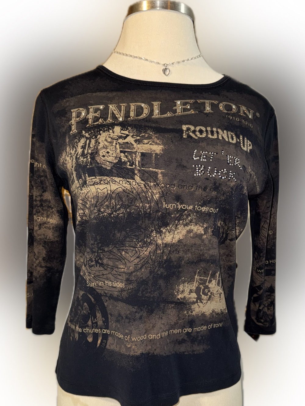 Pendleton Black and Brown Western Rhinestone Quarter Sleeve Tee size Large